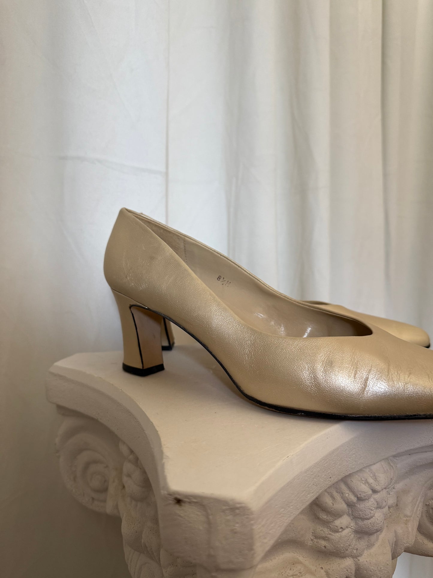 Etienne Aigner Champagne Pumps