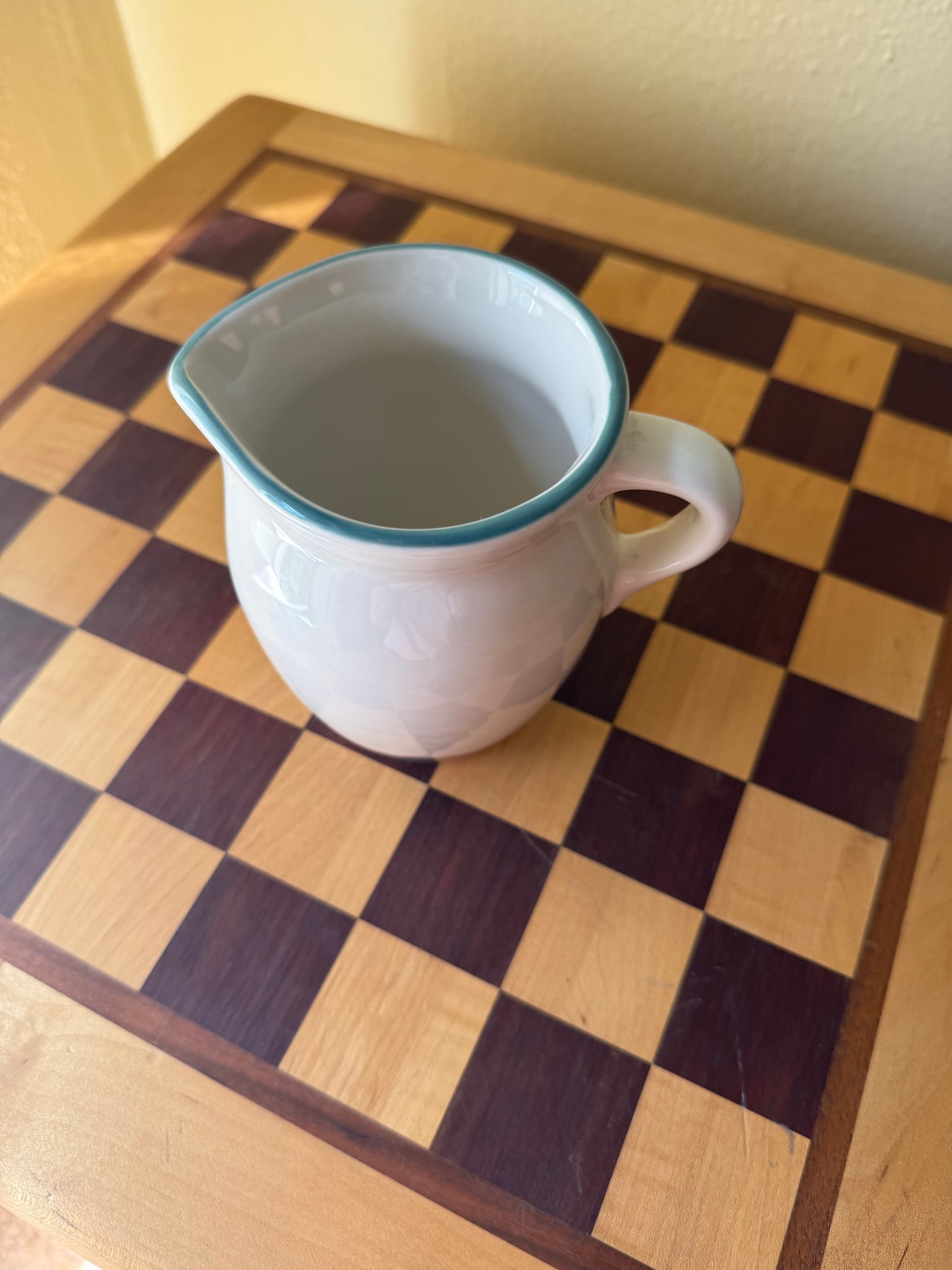 The Mauve Pitcher
