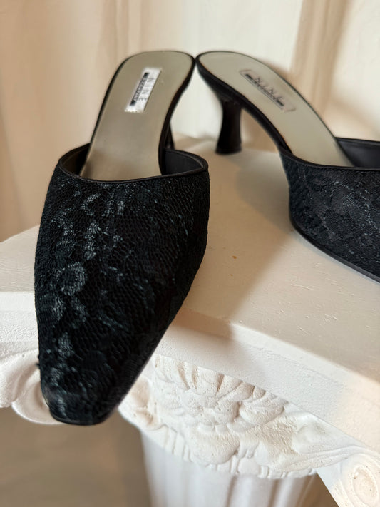 The Elegant Black Heel