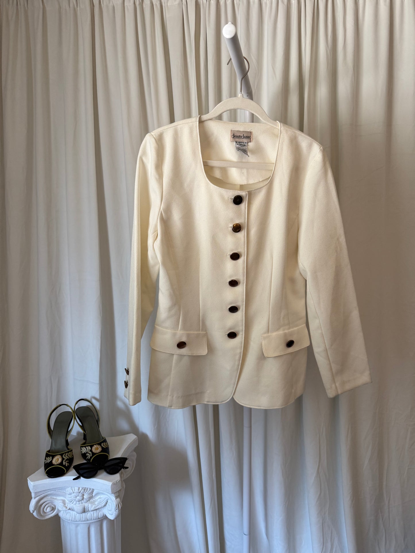 The Elegant Top