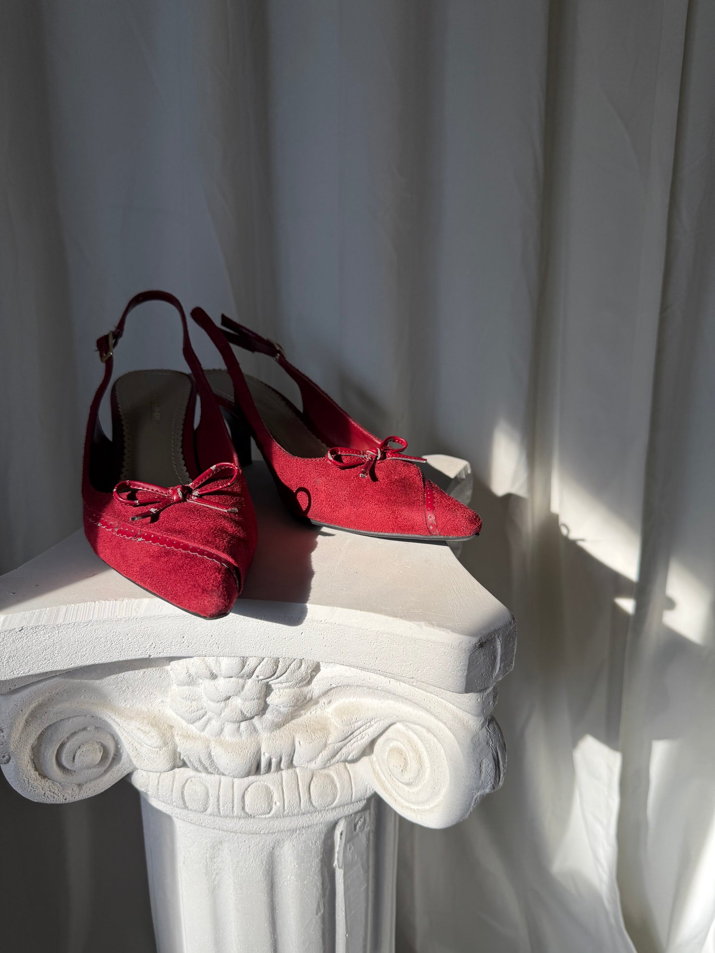 The Ruby Bow Heel
