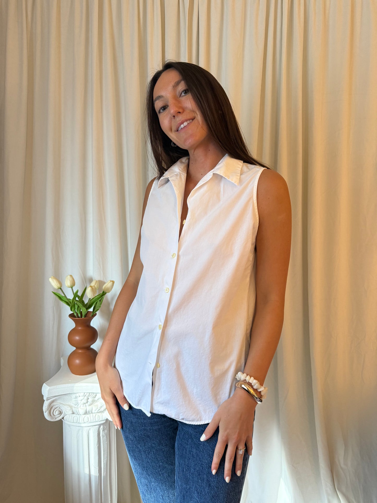 Gap Sleeveless Button Down