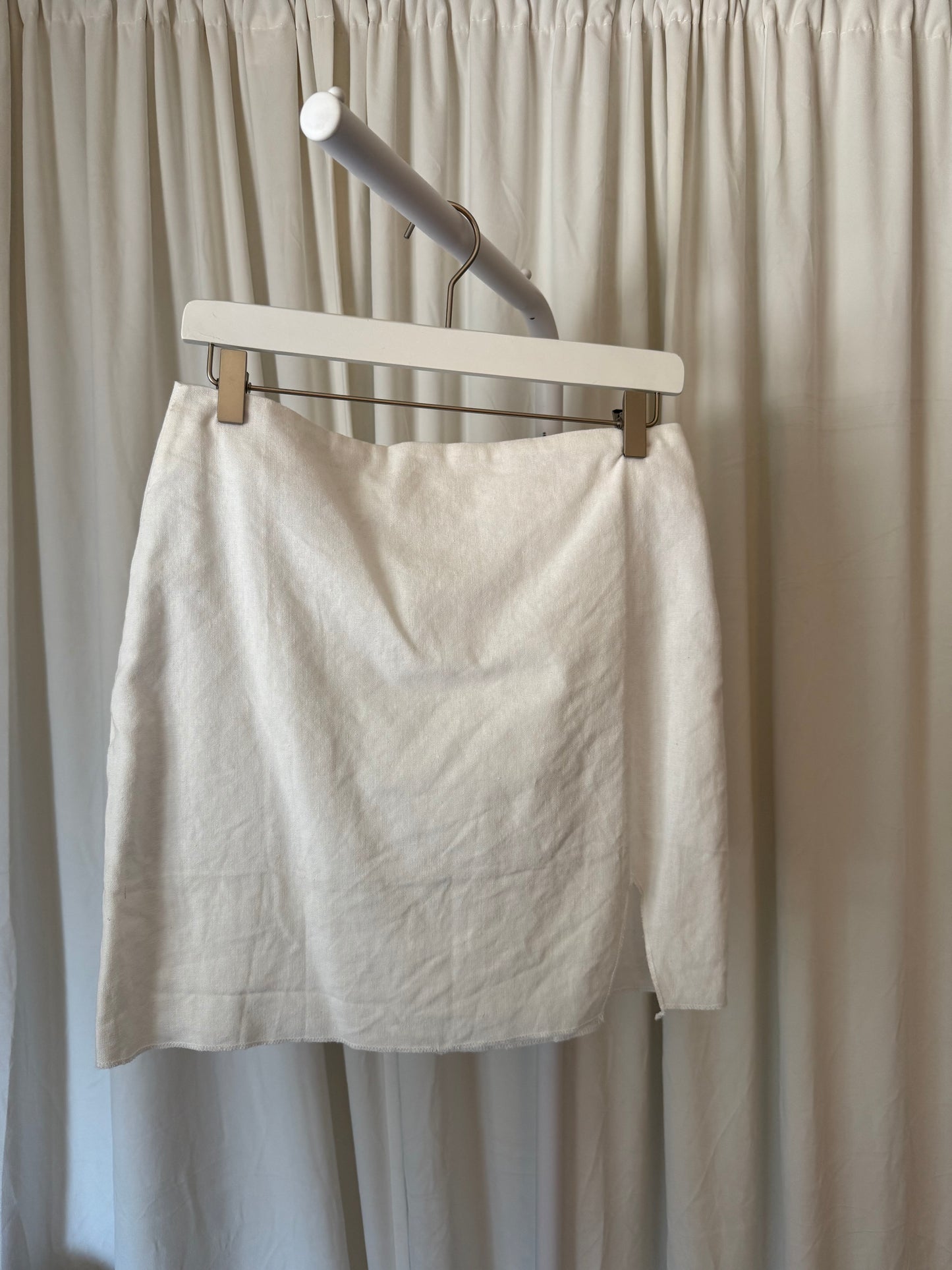 The Linen Skirt