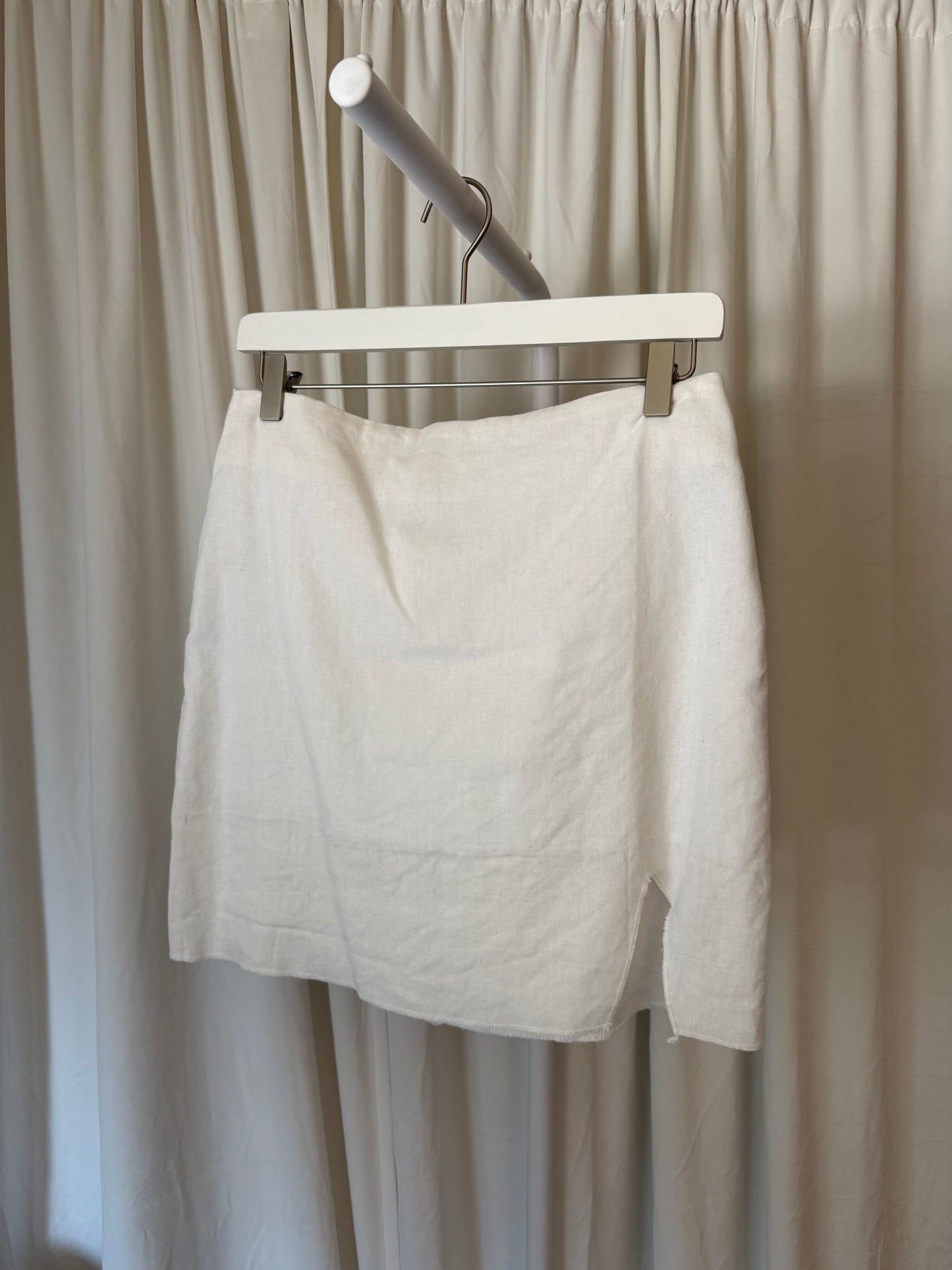 The Linen Skirt