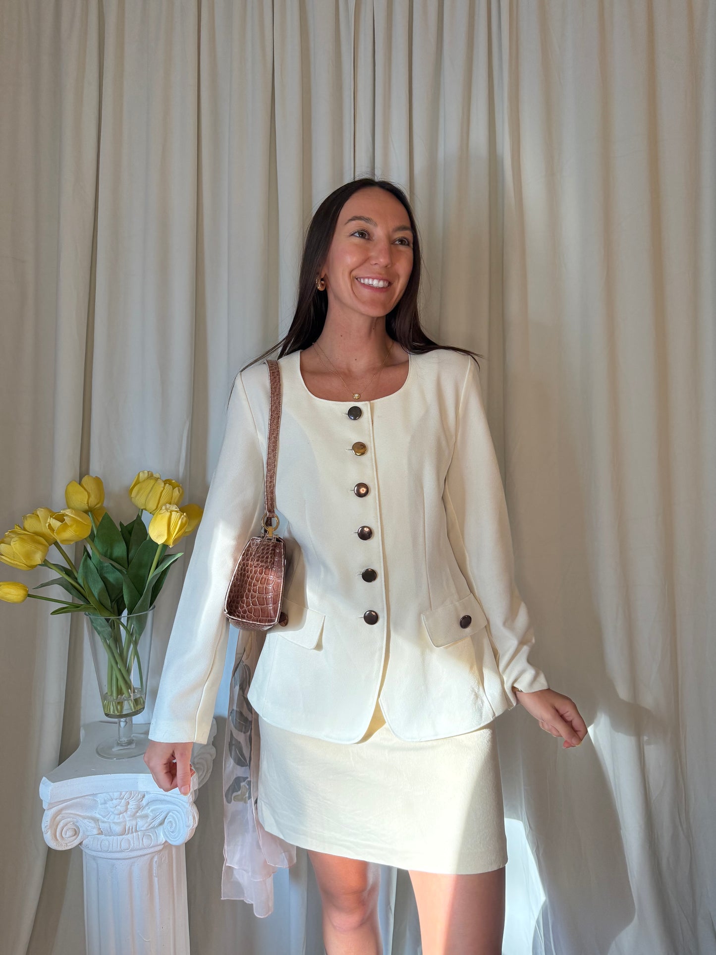 The Elegant Top